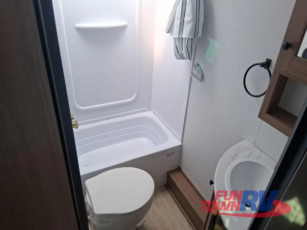 2027 Coachmen Apex Nano 186BH, Photos photo 20
