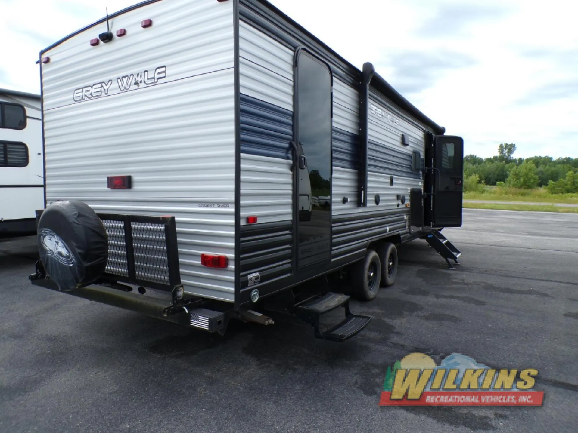 2022 Forest River Cherokee Grey Wolf 26DBH — Photo 7
