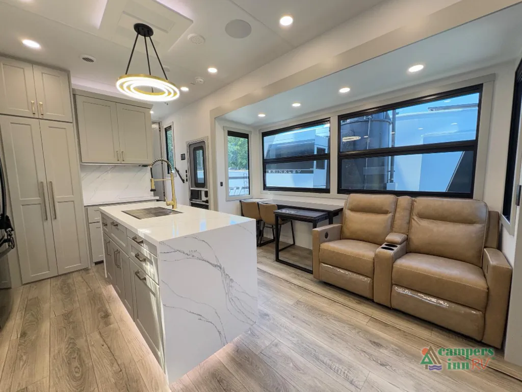 2026 Brinkley Model G 4100, Photos photo 13