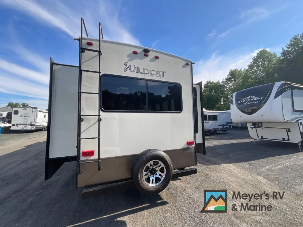 2018 Forest River Wildcat 34WB, Photos photo 8