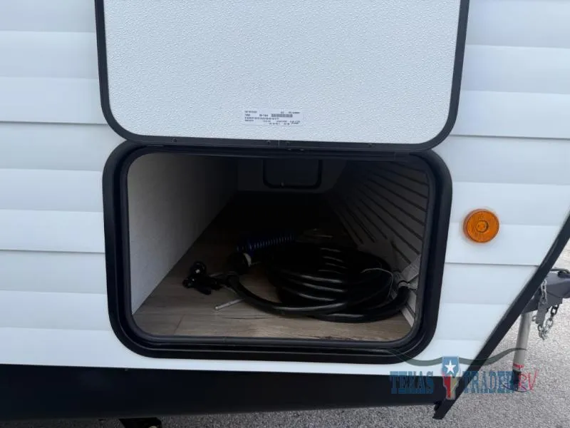 2026 Shasta RVs i-5 Edition 527BHS - Photo 3