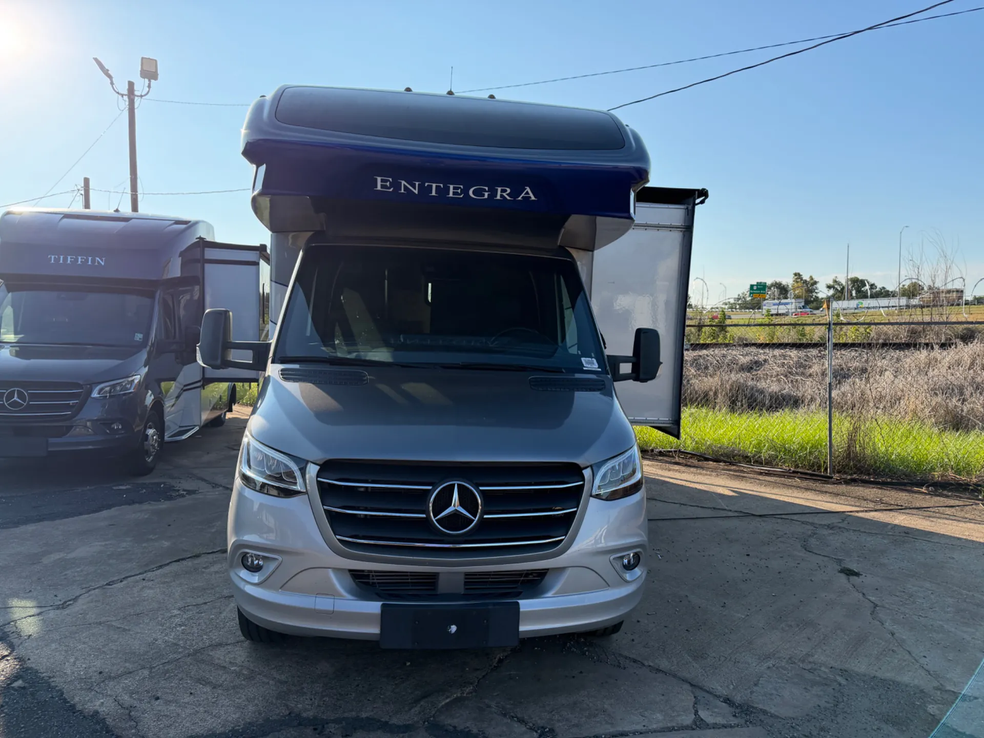 2022 Entegra Coach Qwest 24R - Photo 2