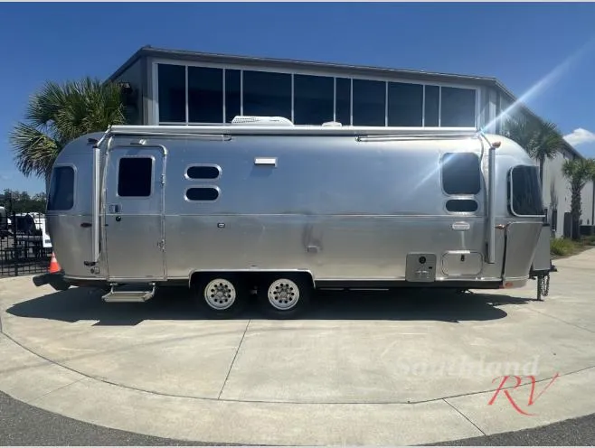 2023 Airstream International 25FB - Photo 4