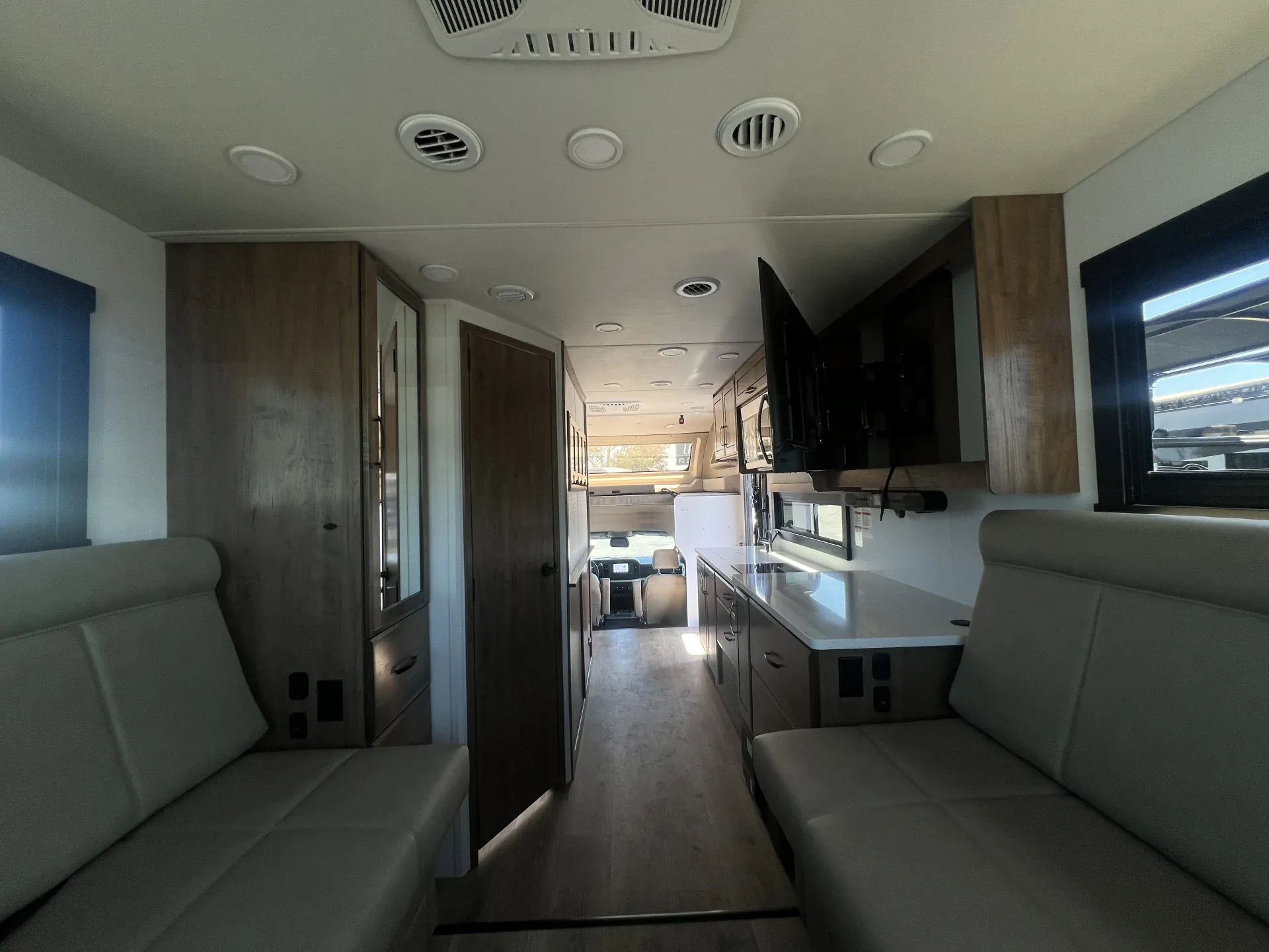 2026 Entegra Coach Accolade XT 29T - Photo 4