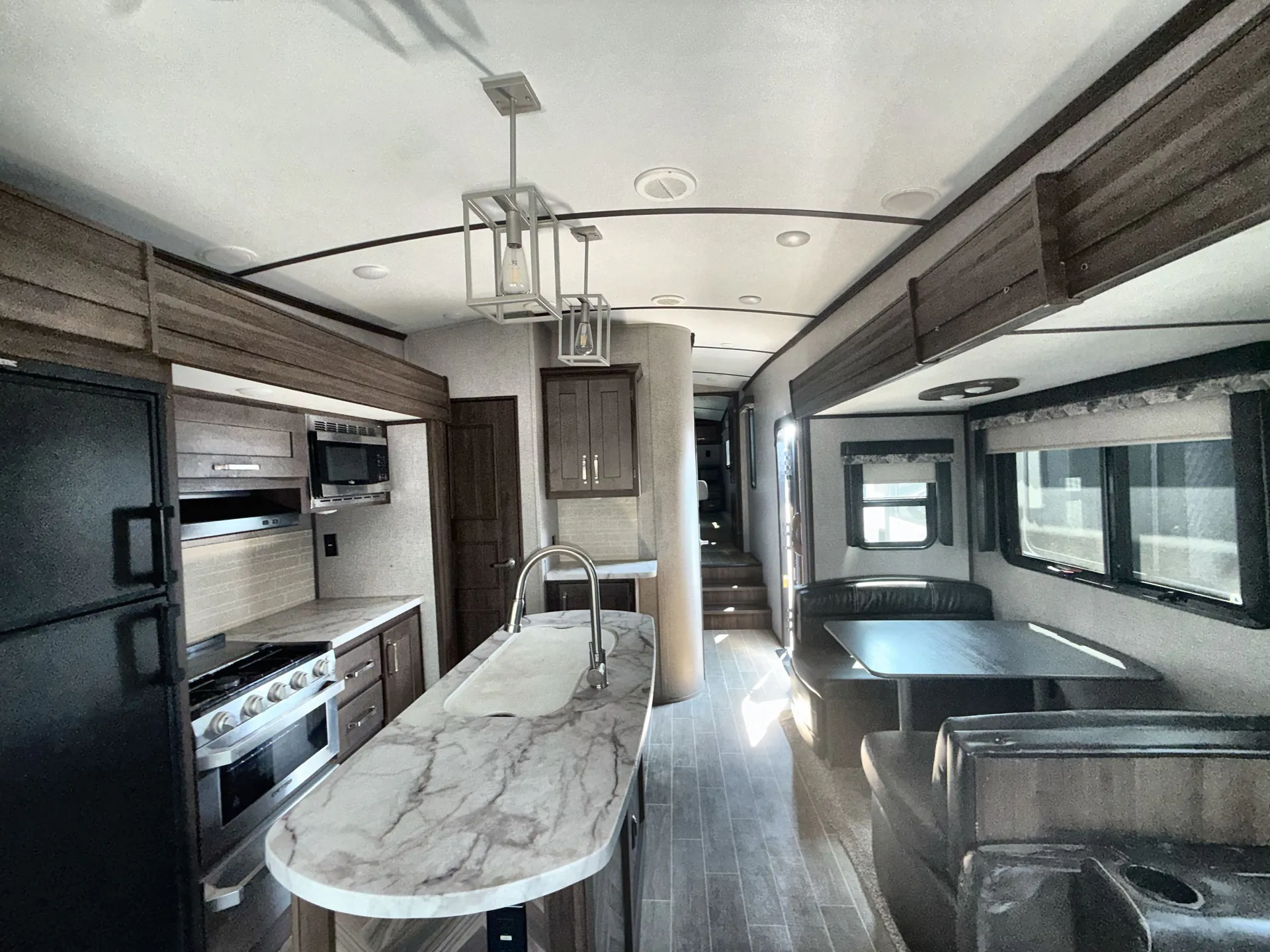 2020 Keystone Laredo 296SBH — living area main