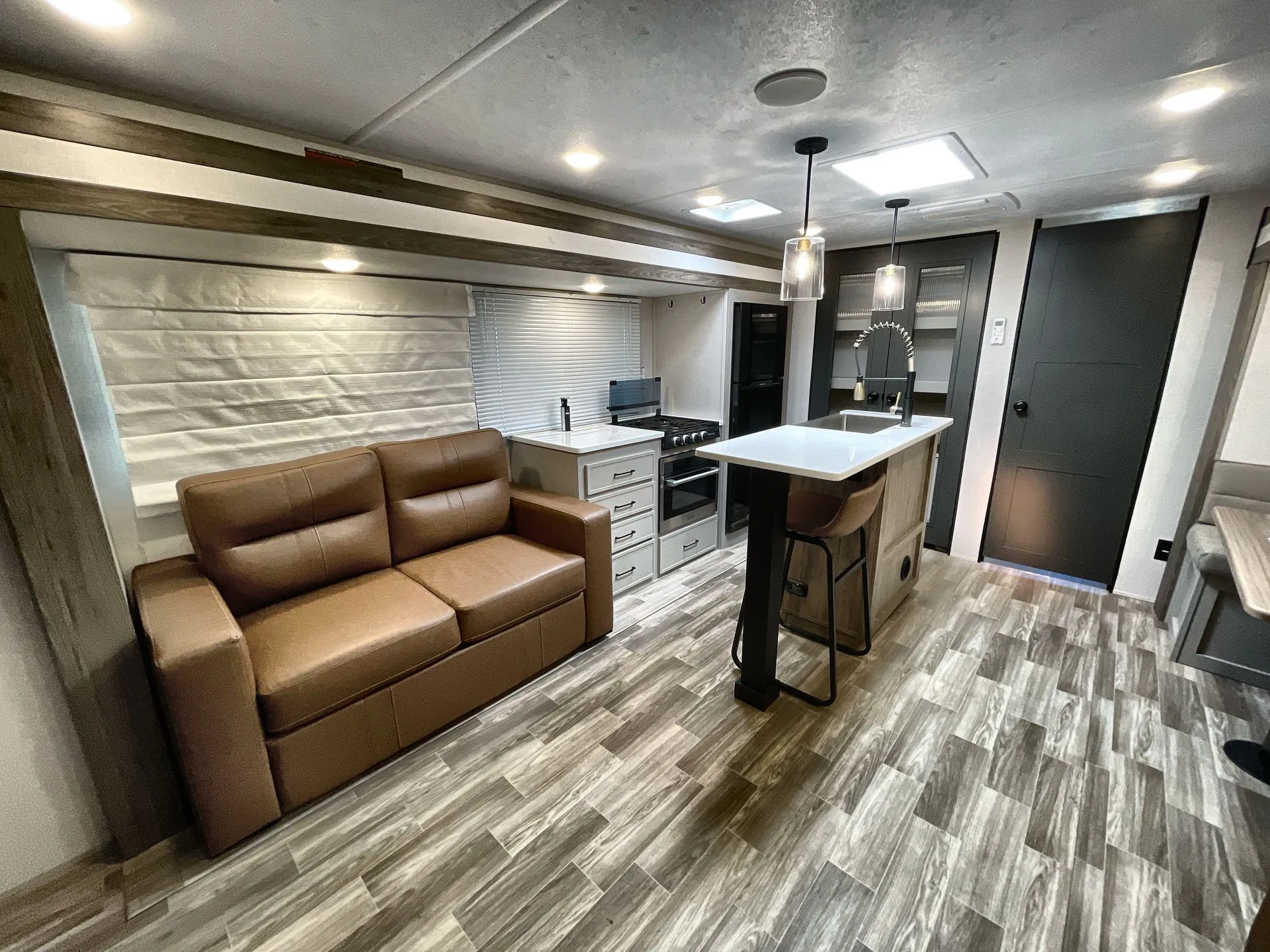 2025 Forest River Vibe 3400BH — Photo 5
