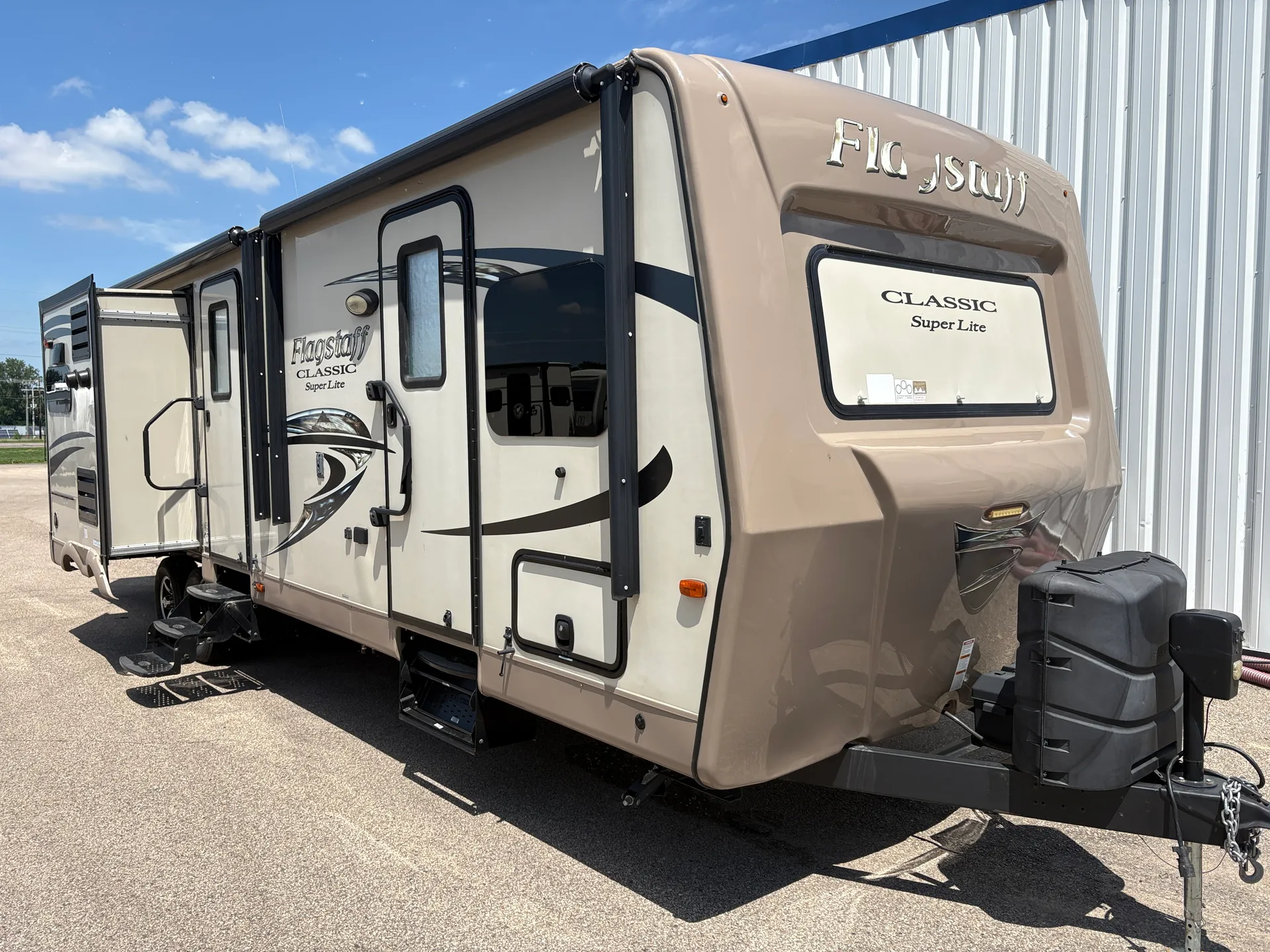 2017 Forest River Flagstaff Classic Super Lite 832BHIKWS - Photo 2