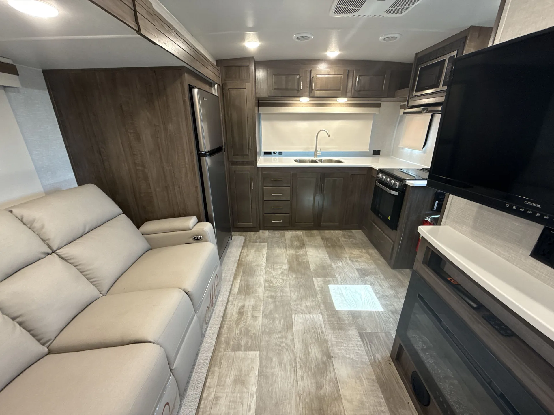2023 Forest River Rockwood Mini Lite 2516S - Photo 4