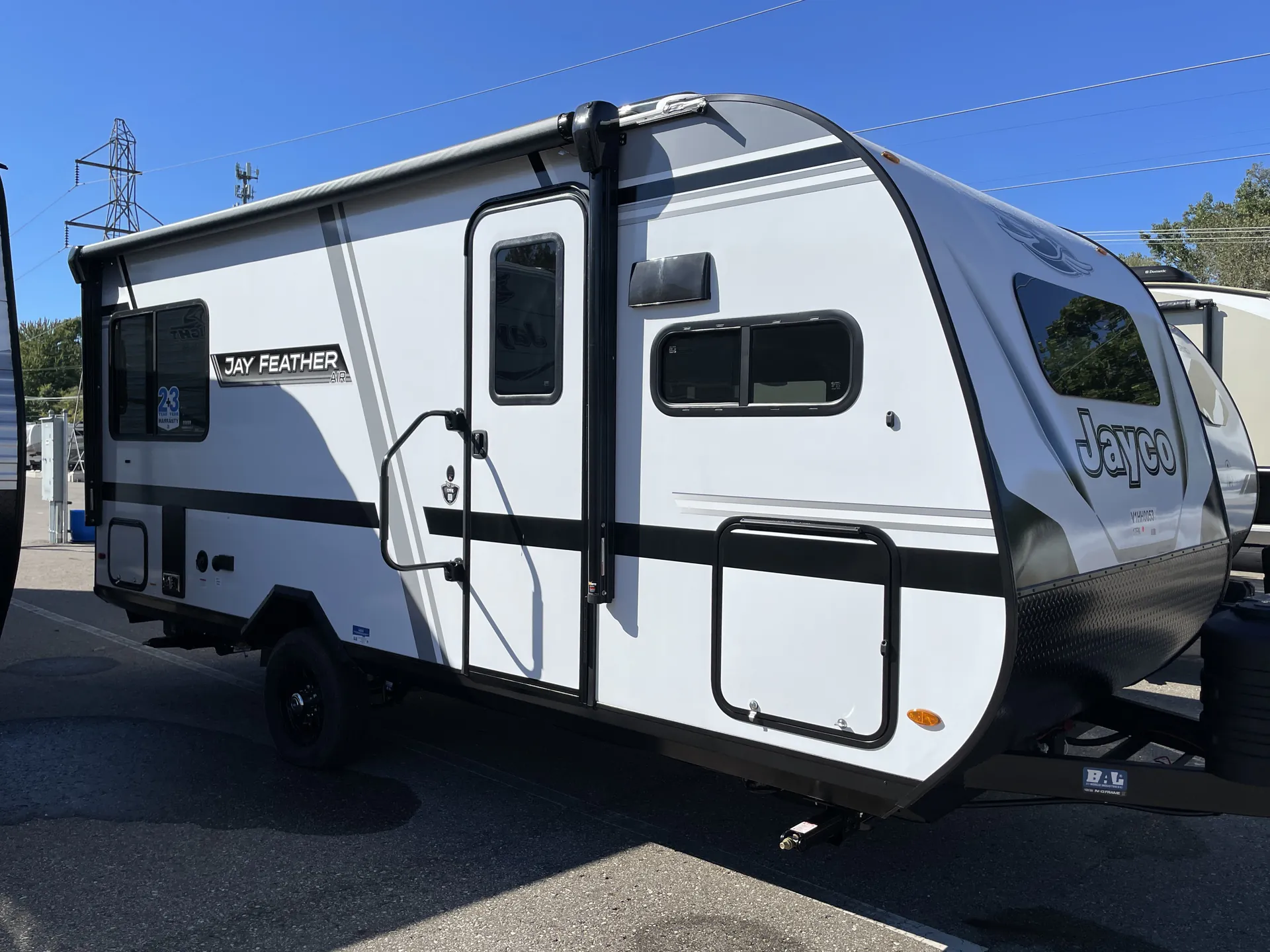 2027 Jayco Jay Feather Air 17FK - Photo 2
