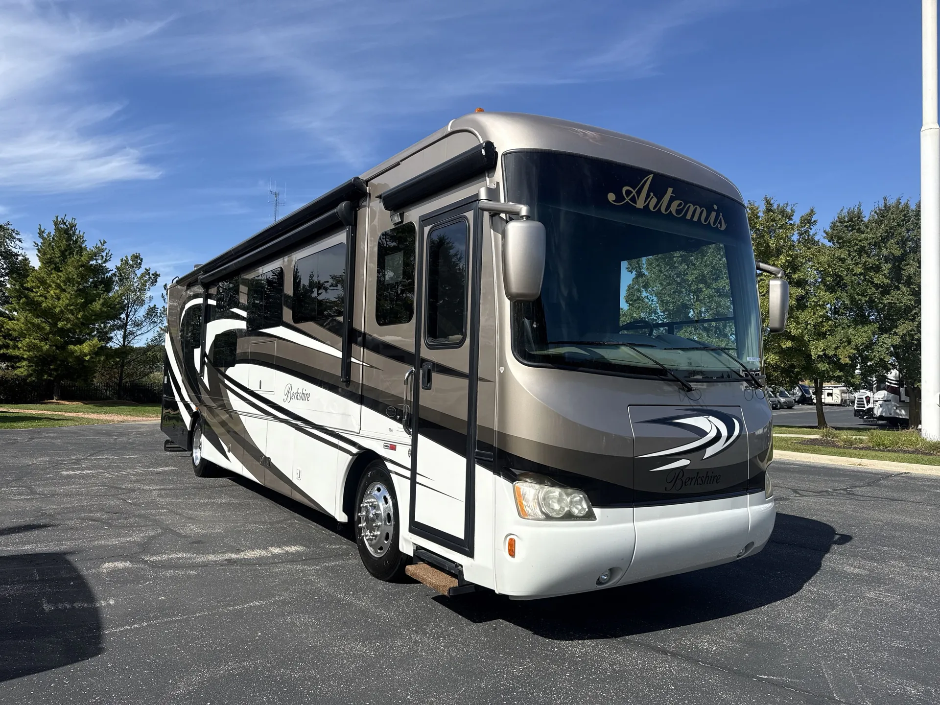 2016 Forest River Berkshire 38A - Photo 2