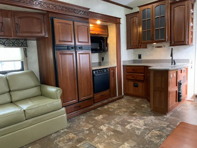 2014 Keystone Montana 3100RL, Photos photo 18