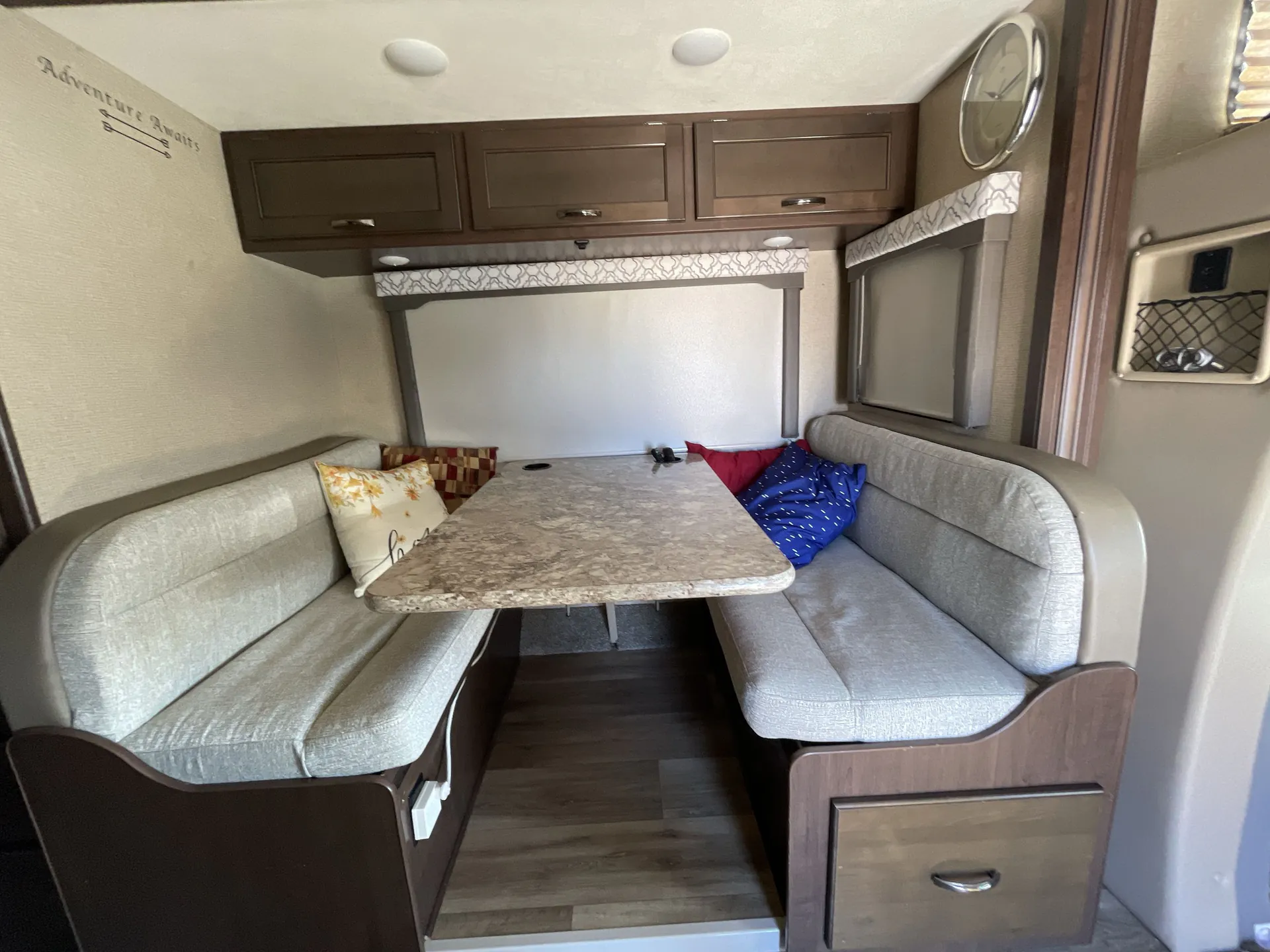 2019 Thor Motor Coach Freedom Elite 24FE — living area main