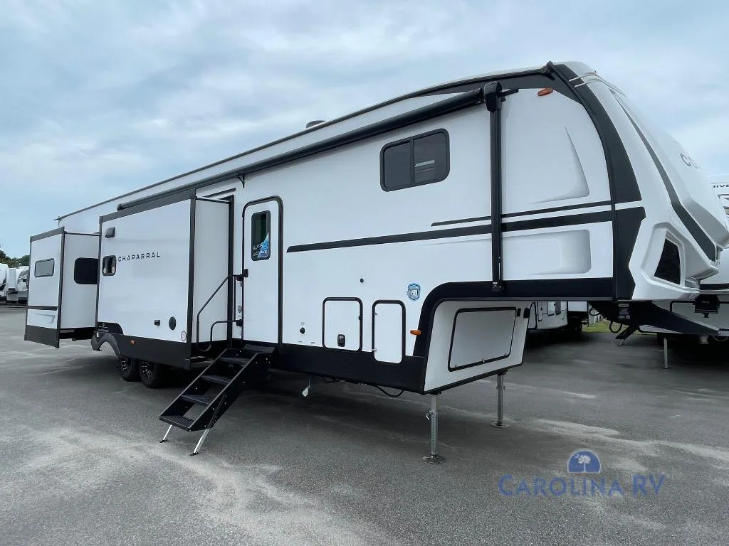 2027 Coachmen Chaparral 381DBL - Photo 2