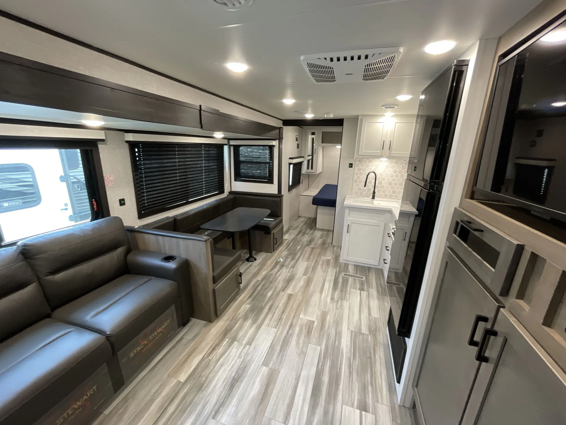 2024 Jayco Jay Flight 286BHSW — living area main