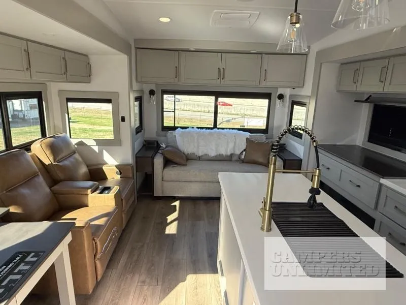 2026 Brinkley Model Z 2900 - Photo 4