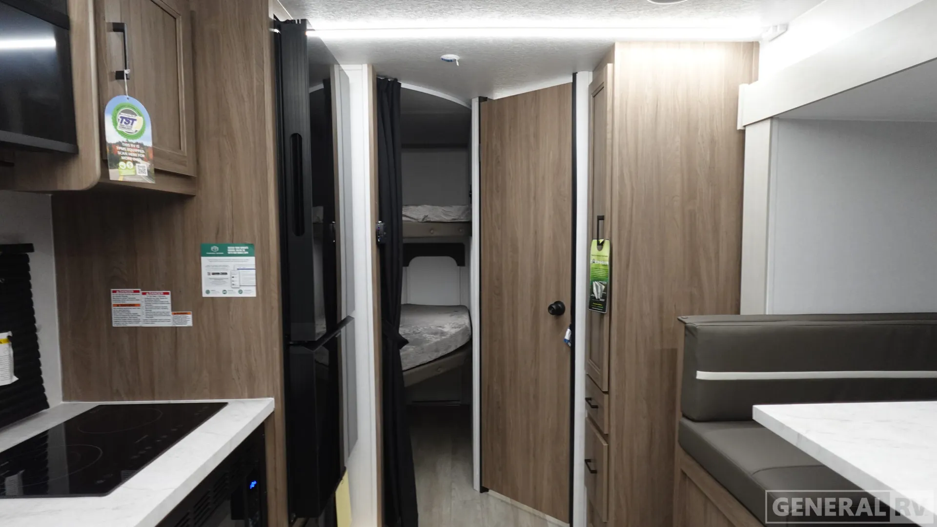 2026 Coachmen Freedom Express Select 21SE - Photo 3