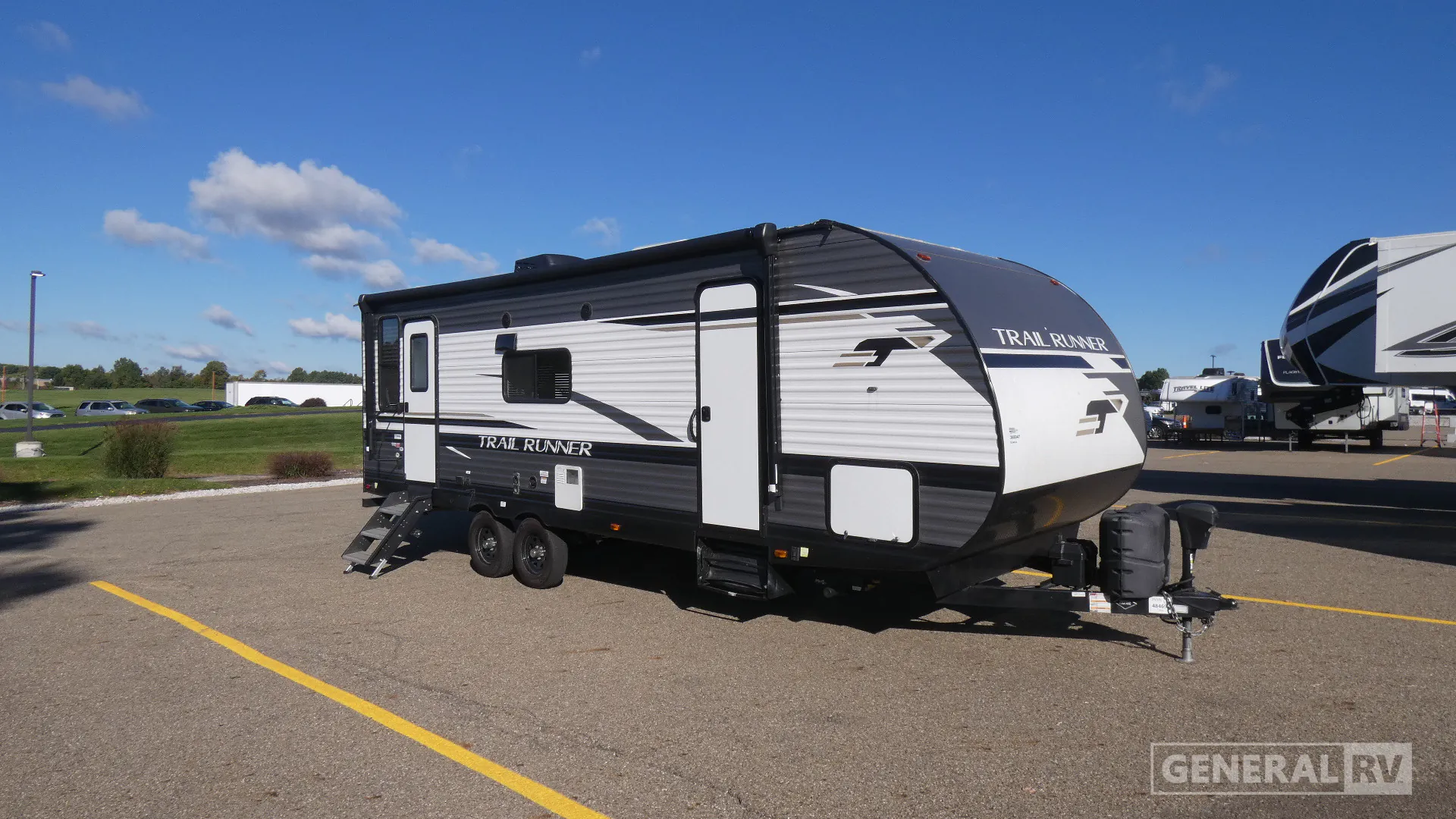 2022 Heartland Trail Runner 255RL - Photo 2