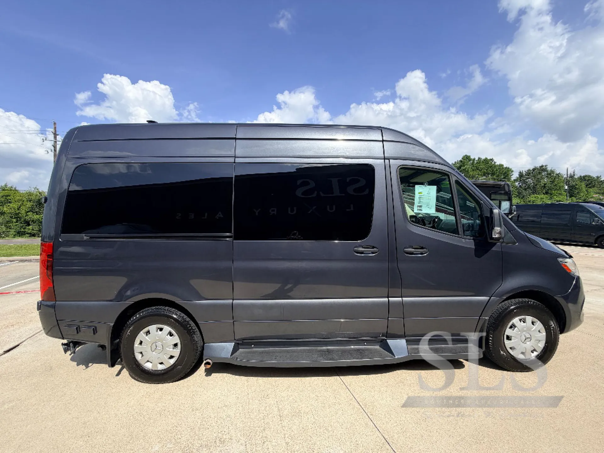 2024 Midwest Automotive Designs Luxe Cruiser D4 - Photo 3