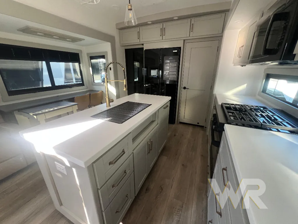 2026 Brinkley Model Z 3420, Photos photo 21