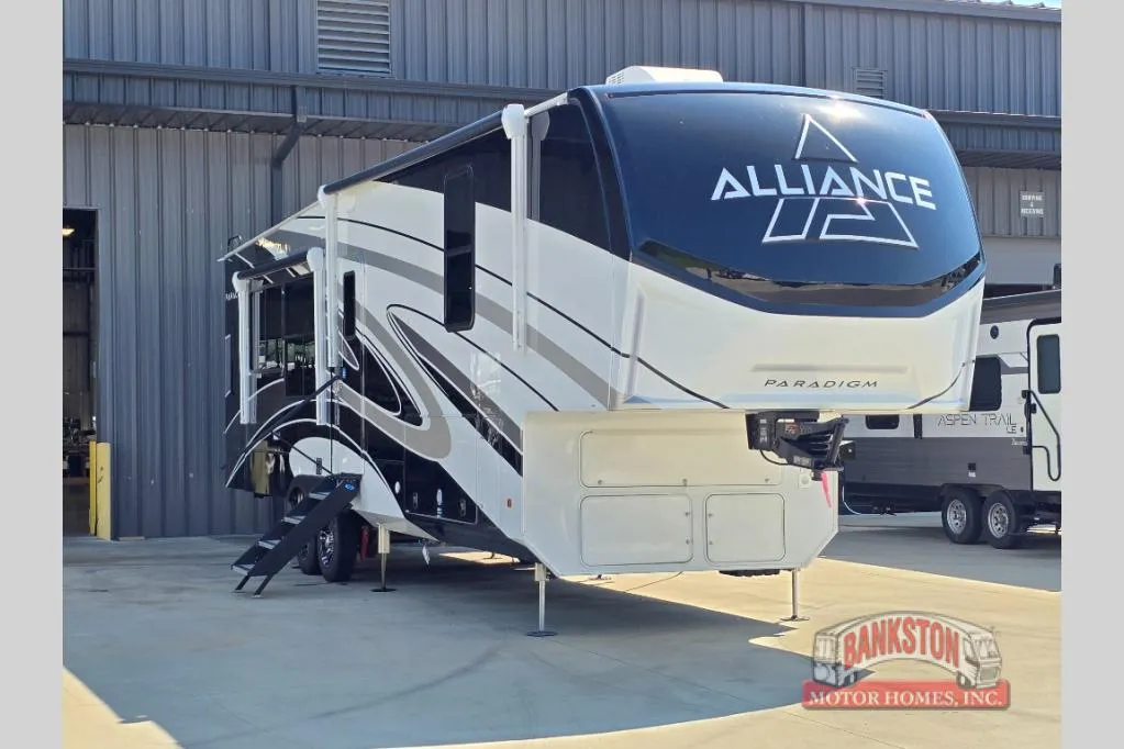 2026 Alliance RV Paradigm 340RL - Photo 2