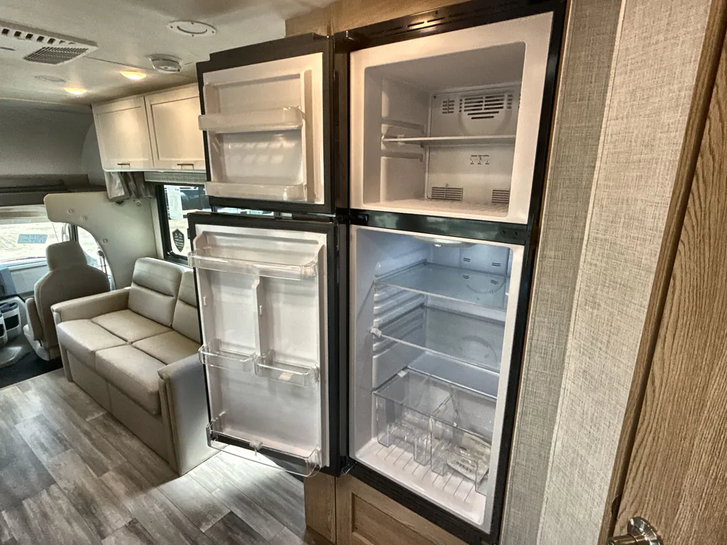 2027 Thor Motor Coach Freedom Elite 31FE, Photos photo 5