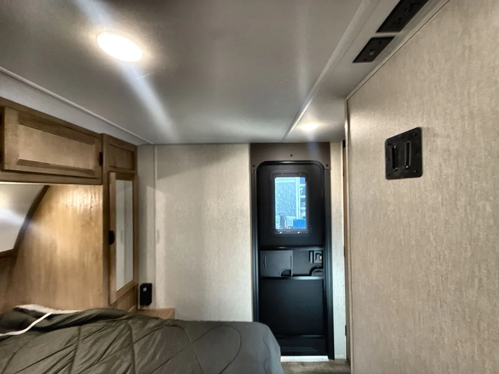 2024 Forest River Cherokee Grey Wolf 27DBH, Photos photo 15