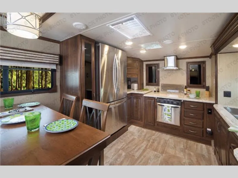 2017 Palomino Columbus 386FK - Main photo