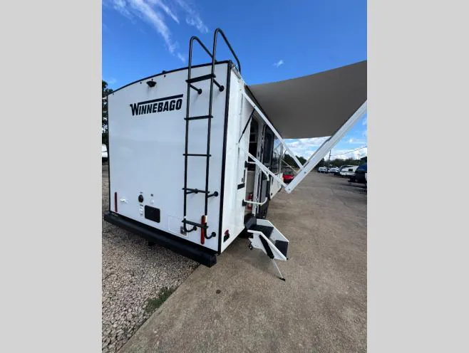 2026 Winnebago Thrive 18FBS - Photo 4