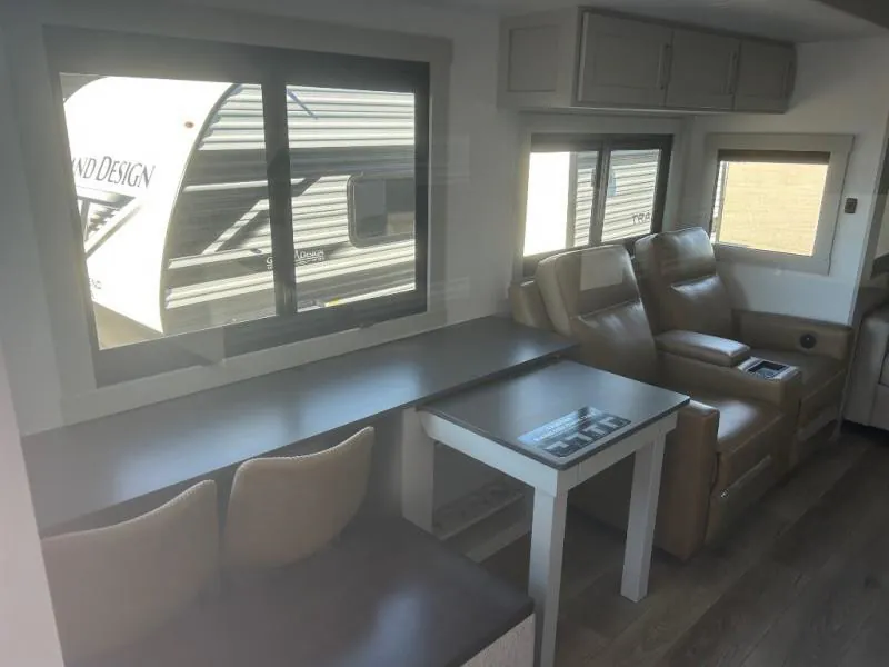 2026 Brinkley Model Z 3515, Photos photo 9
