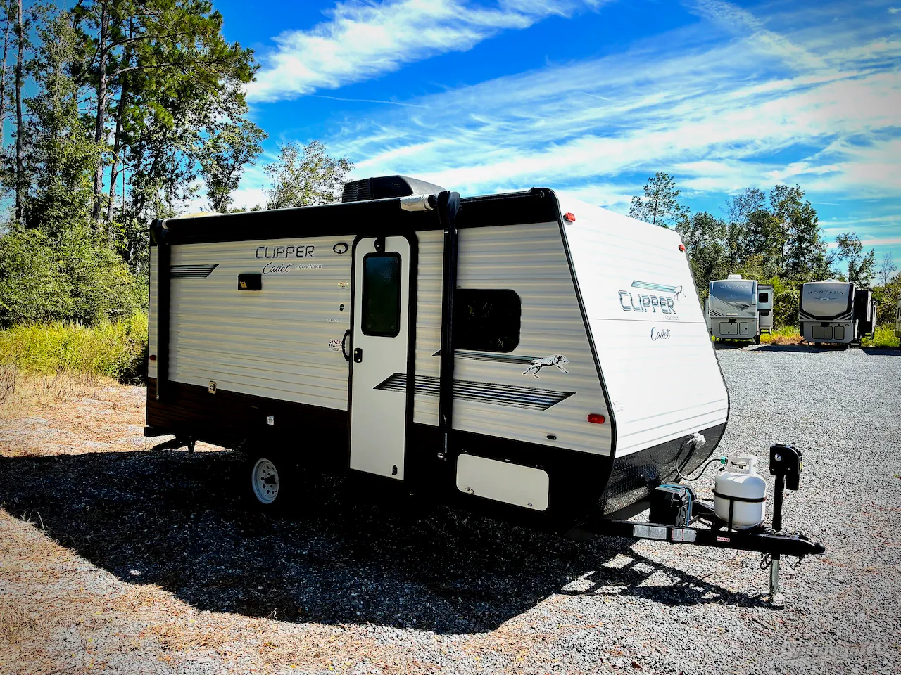 2019 Coachmen Clipper Ultra-Lite 17BH - Photo 2