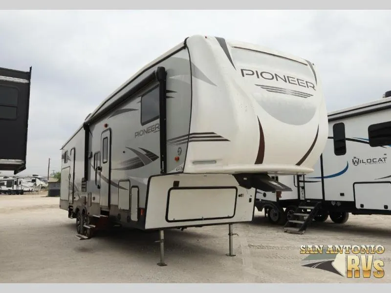 2020 Heartland Pioneer Used    327 - Main photo