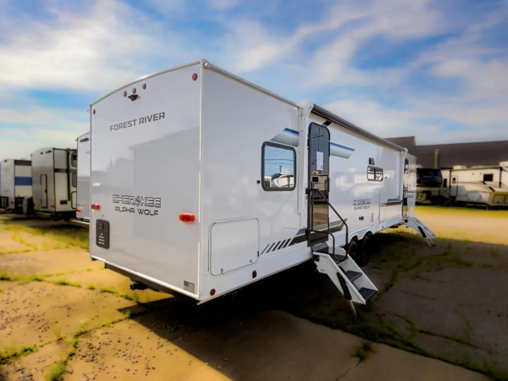 2026 Forest River Cherokee Alpha Wolf 29DCB, Photos photo 10