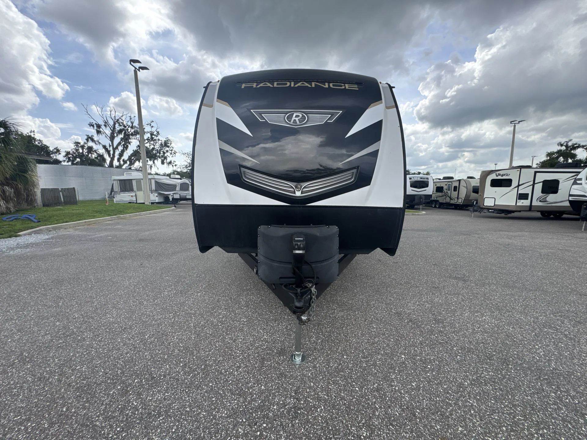 2022 Cruiser RV Radiance 28QD - Photo 2