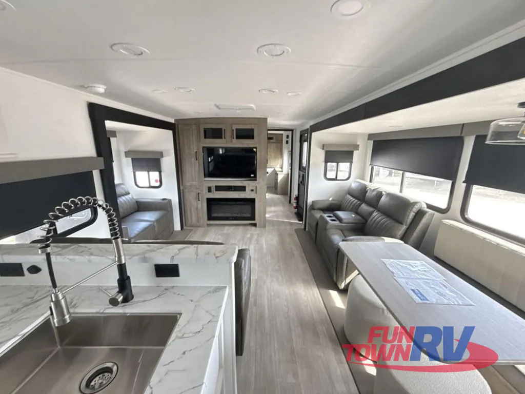 2026 Forest River Solaire 3060RKTS, Photos photo 15