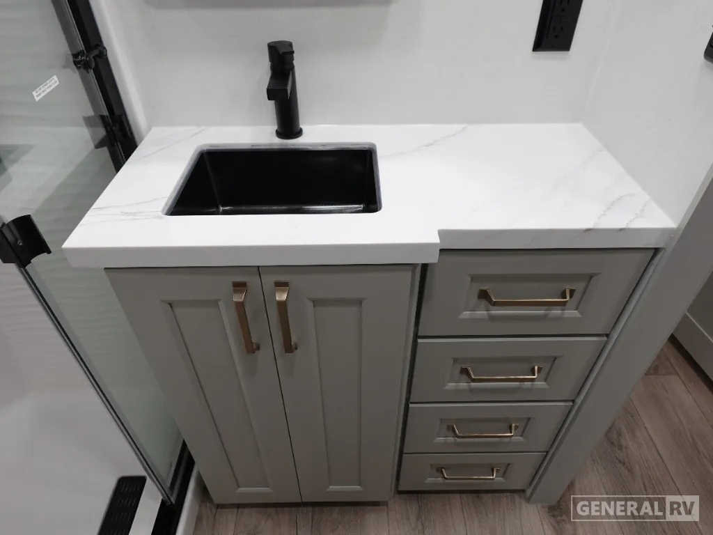 2025 Brinkley Model G 3250, Photos photo 22
