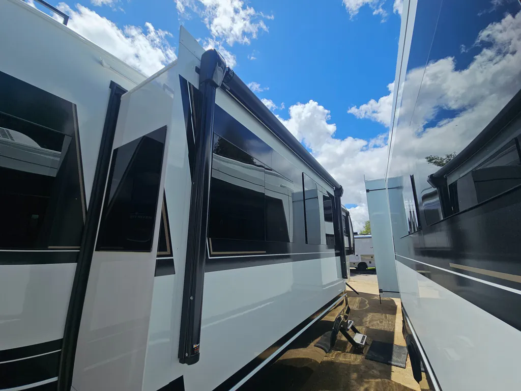 2026 Brinkley Model Z 3600, Photos photo 69
