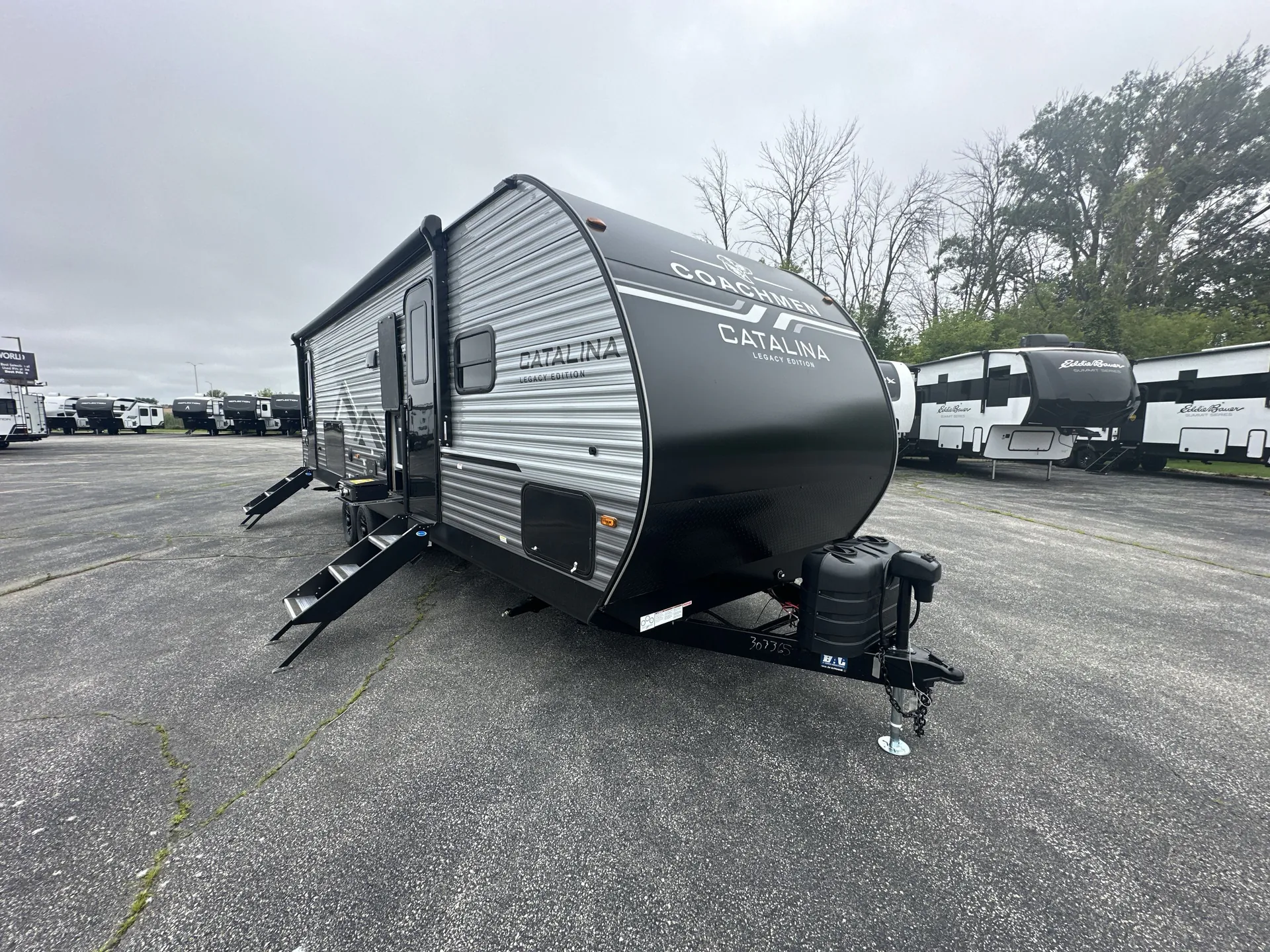 2027 Coachmen Catalina Legacy Edition 273DBHCK - Photo 2