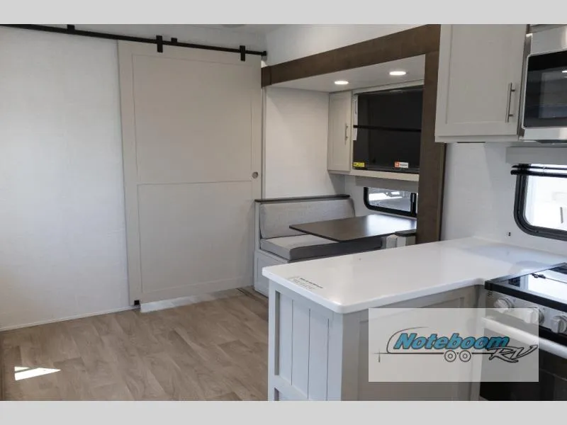 2027 Alliance RV Avenue 30BH - Photo 3
