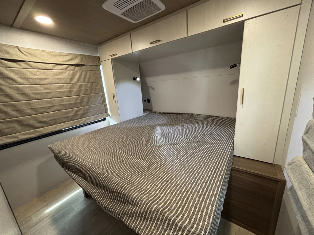 2027 Forest River Vibe 3400BH, Photos photo 24