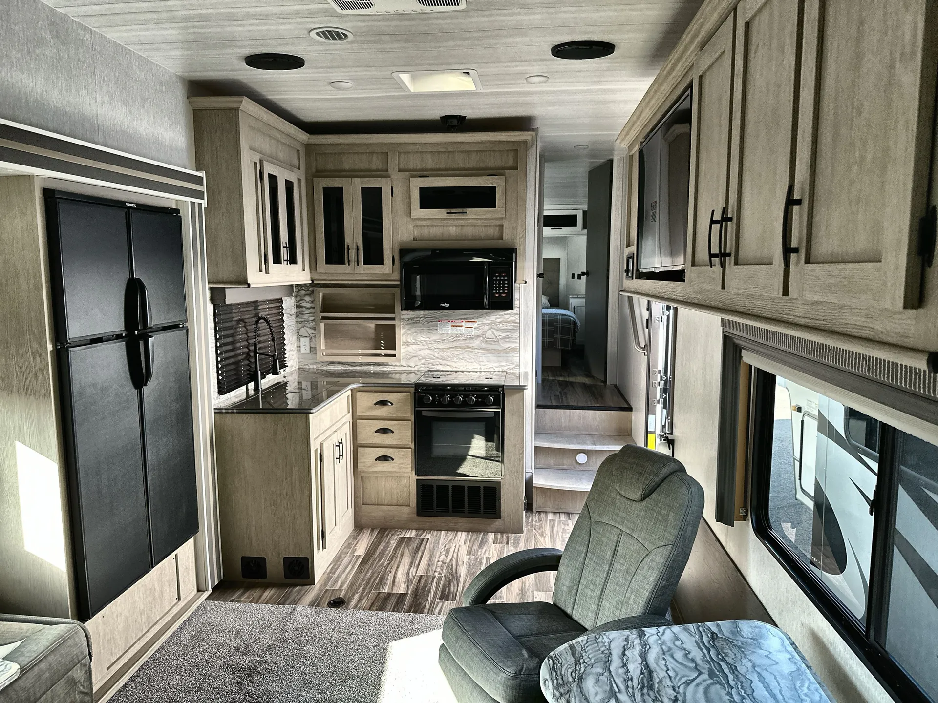 2023 Forest River Stealth SA3019G - Photo 4