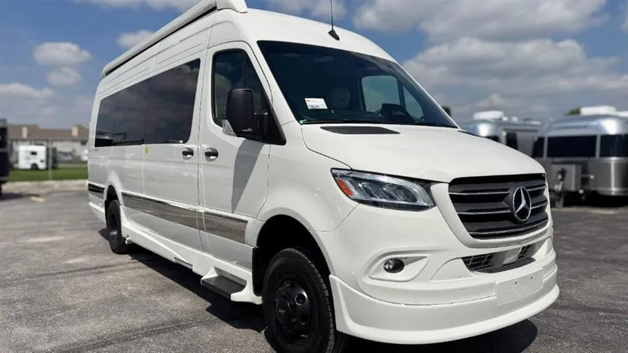 2027 Grech RV Vacanza-ion 24 AWD 24 - Main photo