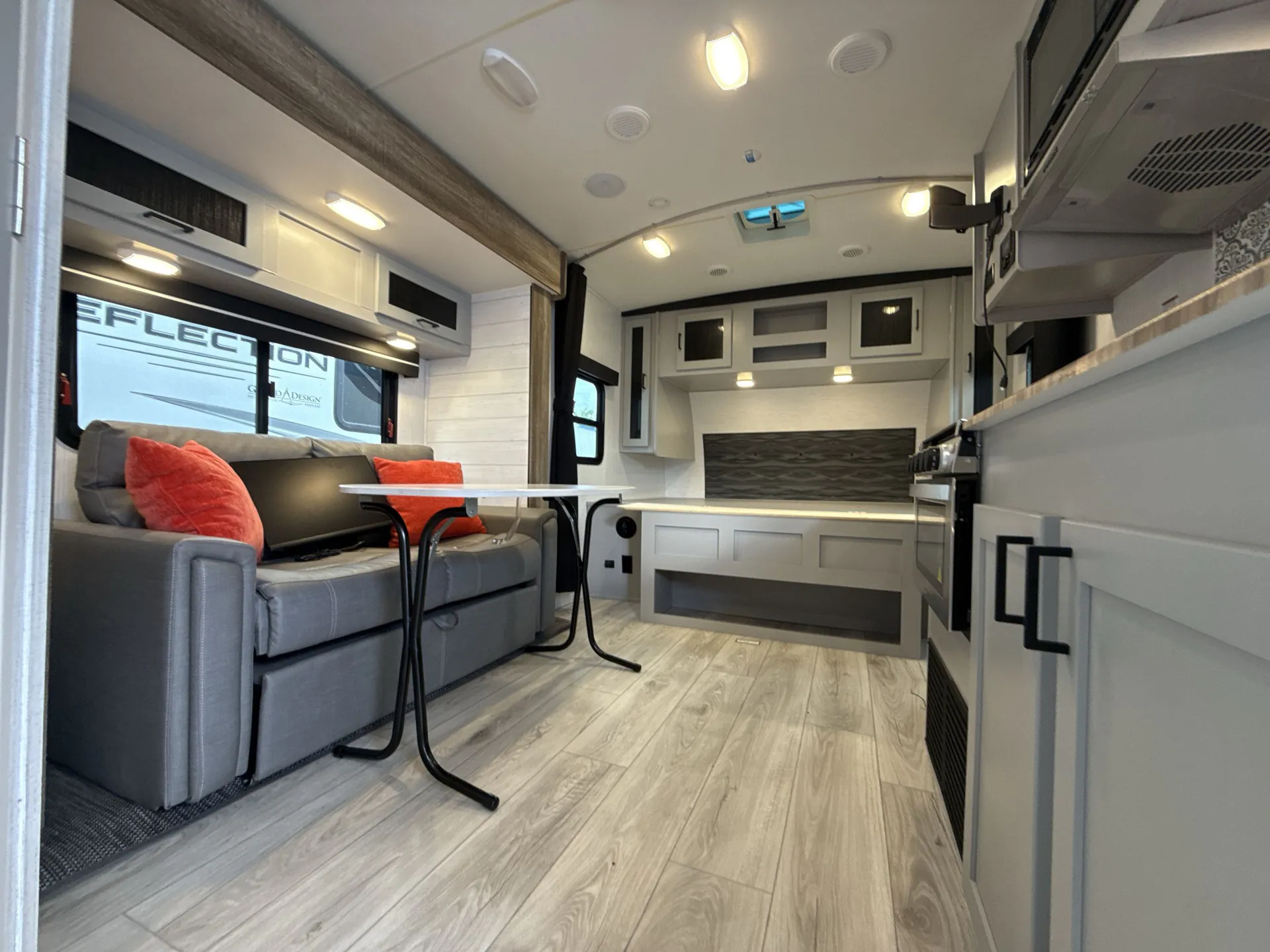 2022 Heartland North Trail 21RBSS — living area main