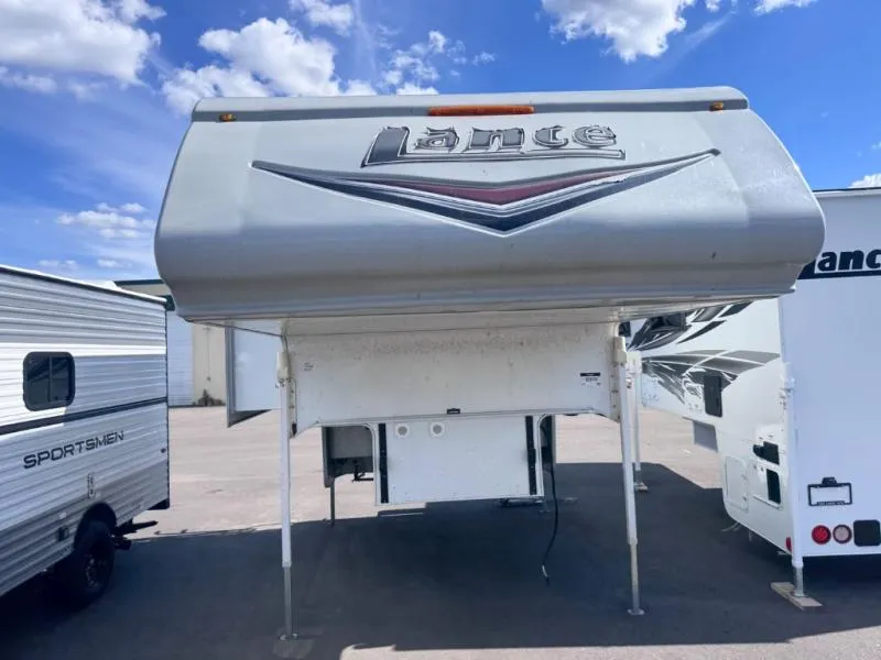 2019 Lance Lance 855S - Photo 2