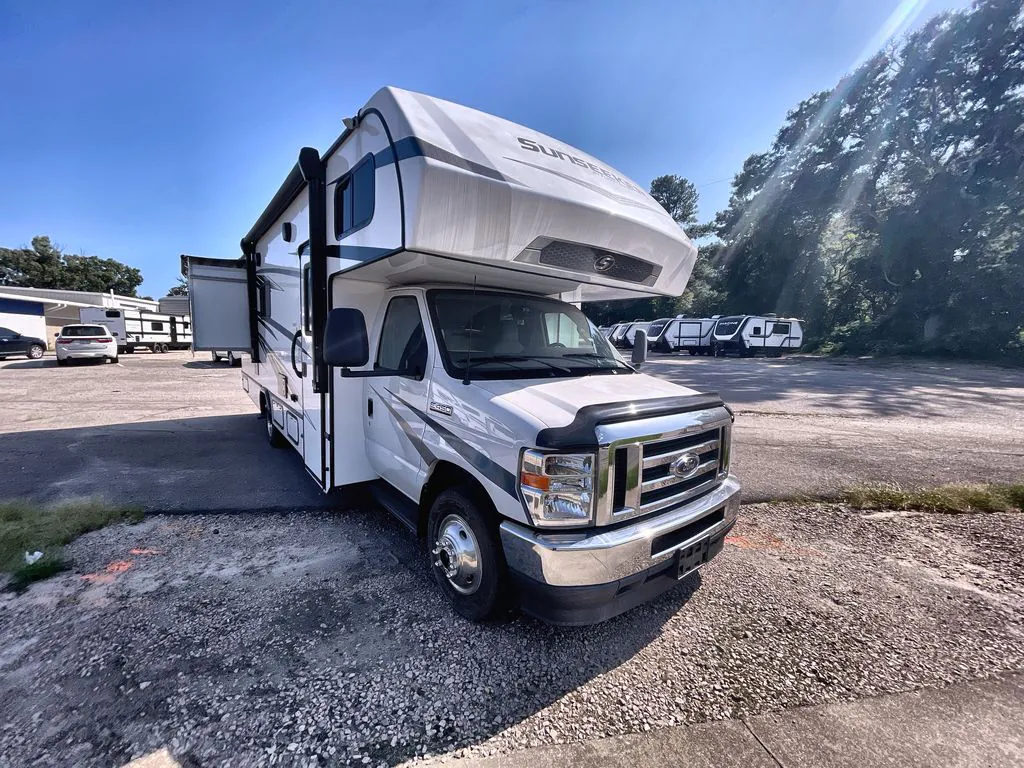 2023 Forest River Sunseeker LE 2550DSLE - Photo 2