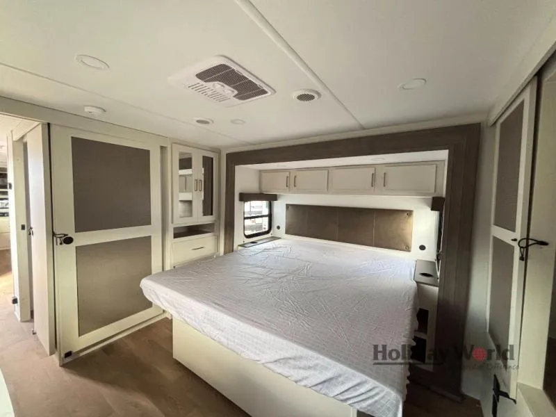2027 Grand Design Transcend 315RKT - Photo 3