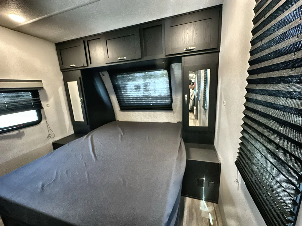 2023 Coachmen Freedom Express Ultra Lite 274RKS, Photos photo 15
