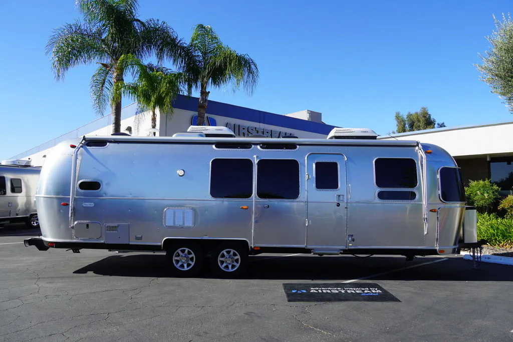 2020 Airstream Flying Cloud 30FB Bunk - Photo 3