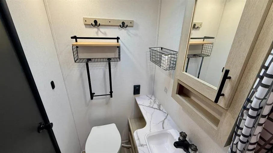 2025 Shasta i-5 Edition 532BEDS, Photos photo 29