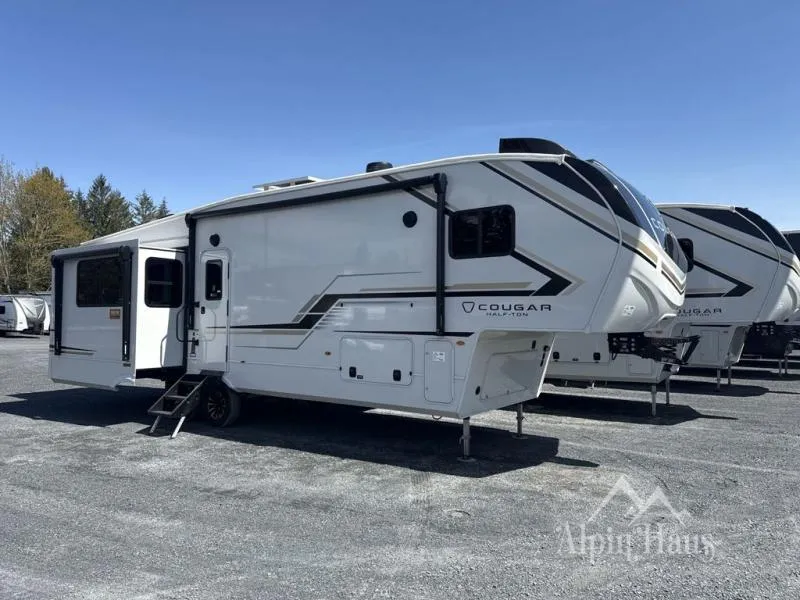 2026 Keystone Cougar Half-Ton 29MBD - Photo 3