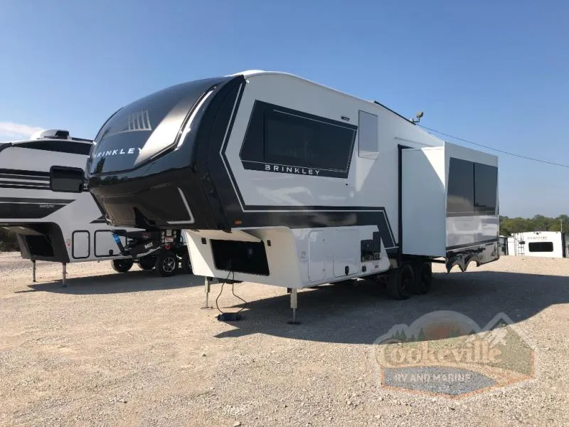 2026 Brinkley Model Z 2670 - Photo 3